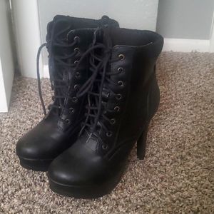 Size 7.5 combat boots with 4" heel